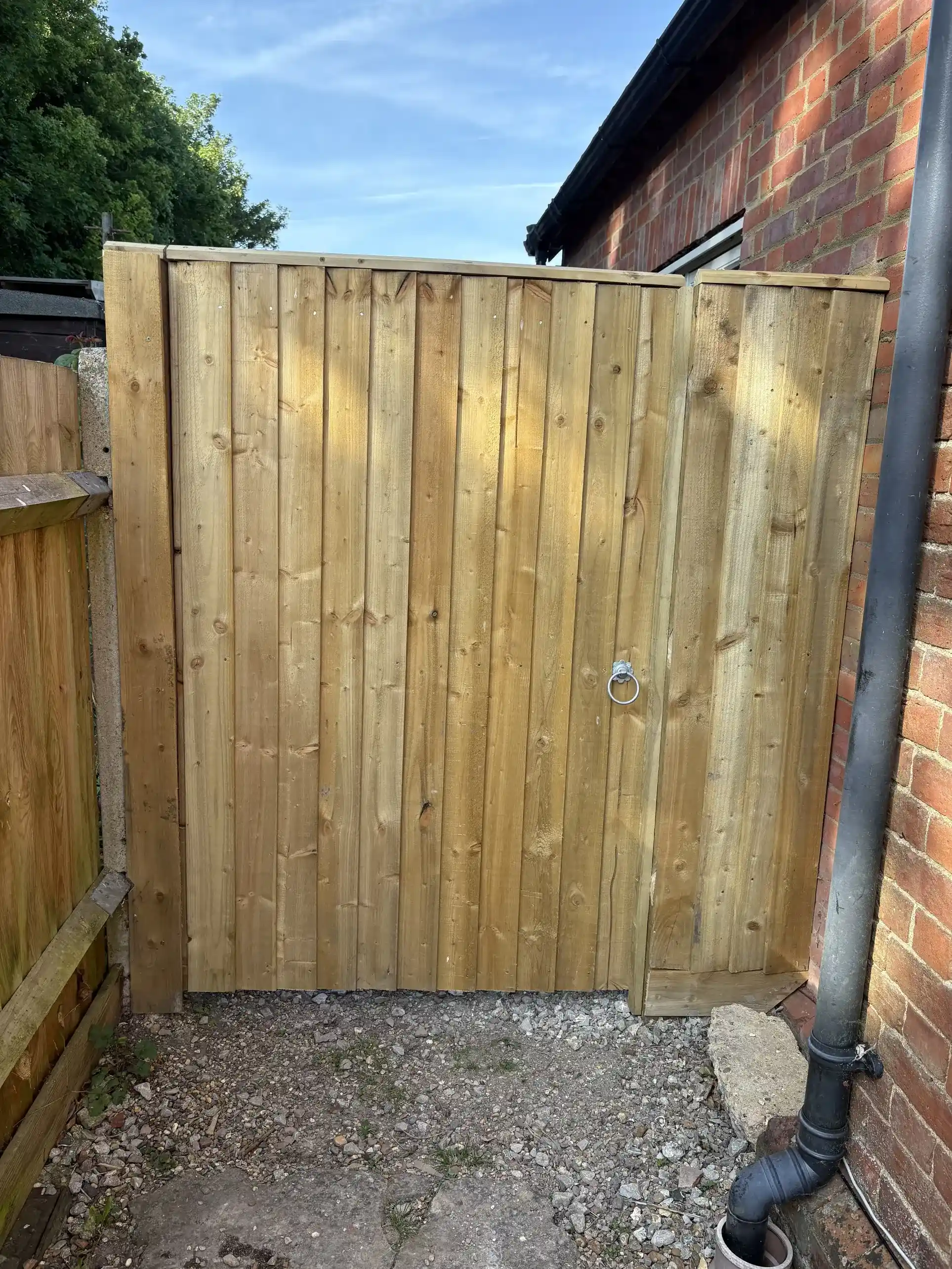 Timber Gate Installation